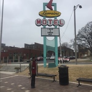 Meet your Posher, Linda